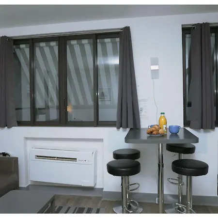 Arc De Triomphe & Trocadero Square - Bnbnova Appartamento